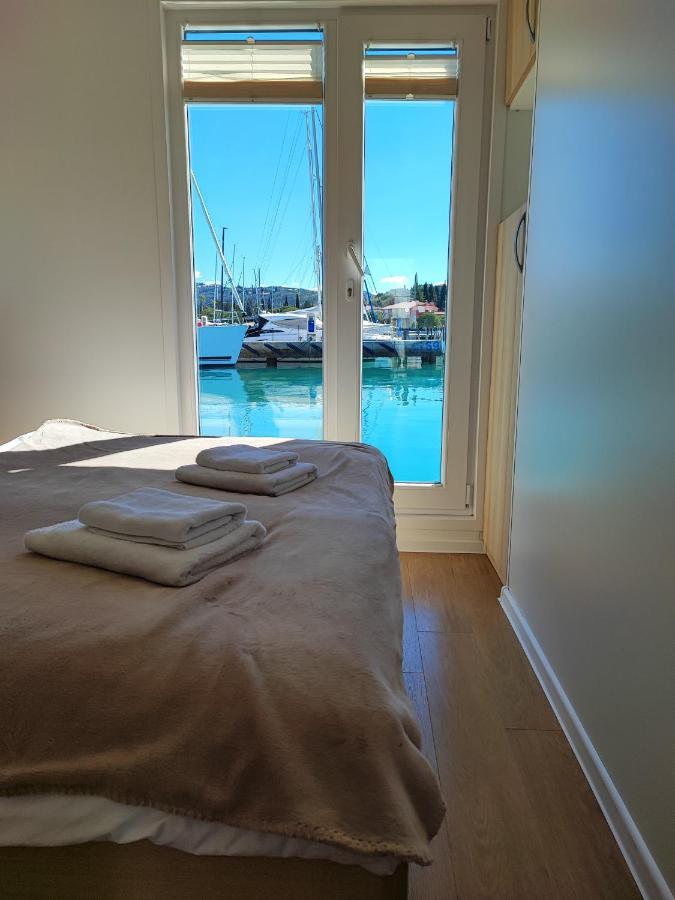 Sea Lux Floating House Ajda Portorose Villa Exteriör bild